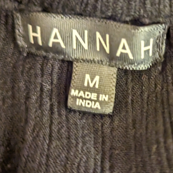 ❤️ Hannah- Supercute Top Black with Layered Ruffled Sleeves - Picture 7 of 9